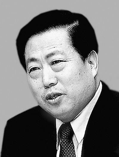 環(huán)境保護(hù)部部長(zhǎng)周生賢近日在全國(guó)環(huán)保系統(tǒng)對(duì)口援疆工作會(huì)議上講話。