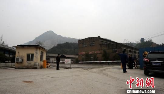 江西永平銅礦，現(xiàn)場已經(jīng)實施管制。 艾世民 攝
