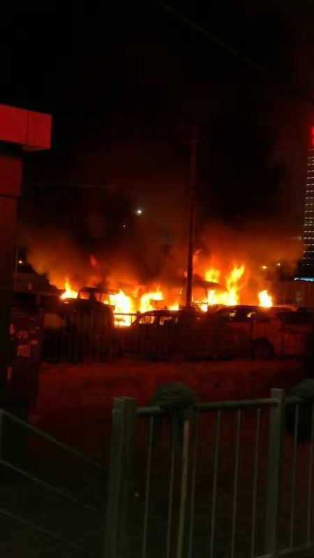 曝北京地鐵9號線科怡路站停車場發(fā)生火災