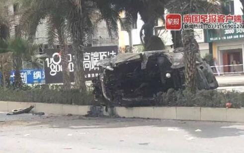 廣西百色：轎車起火5人死亡 事故正在進(jìn)一步調(diào)查