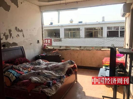 受損嚴重的房屋已無法居住